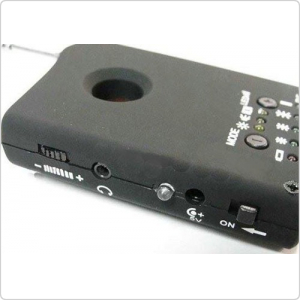 Детектор скрытых видеокамер с индикатором поля LD RF1